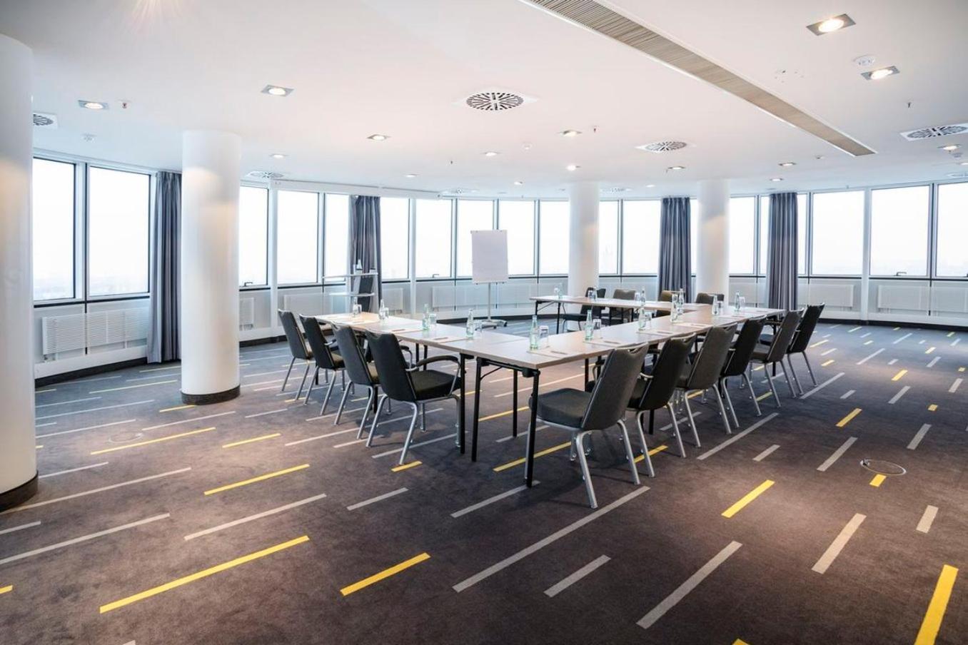 Garner Hotel Berlin - Spandau By Ihg Exterior photo
